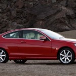 Mercedes-Benz giới thiệu C-Class phiên bản đặc biệt - ảnh 1